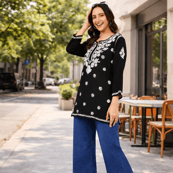 INAYA | The Short Kurti Edit